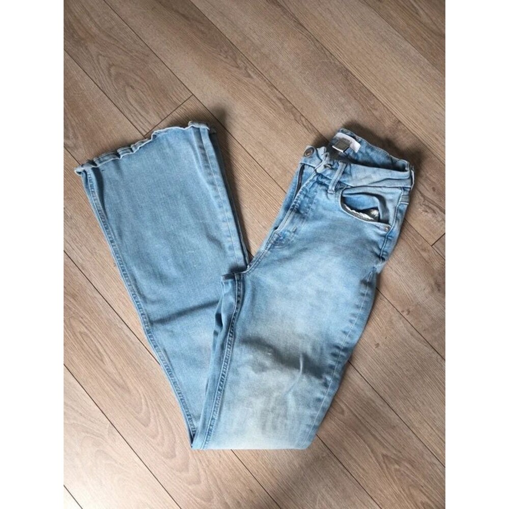 Forever 21 Flare Stretch Jeans 26
